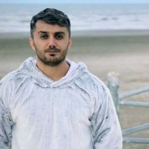 دانلود آهنگ ابی عالی مستی قشنگه ولی با آدمش
