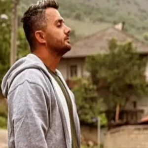 دانلود آهنگ ابی عالی باعث جنگ منی