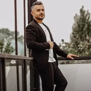 دانلود آهنگ ابی عالی اعتراف دل من وی چشم عاشق بومه
