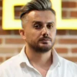 دانلود آهنگ ابی عالی هلا عاشقی خیلی دارنه درد