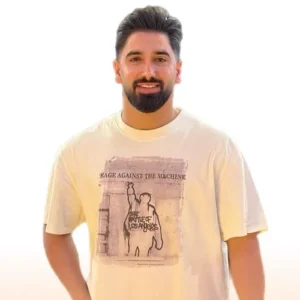 دانلود آهنگ جواد عباسی اگه آخرا دنیمه همین دم درمه دانلود آهنگ جواد عباسی اگه آخرا دنیمه همین دم درمه
