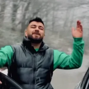 دانلود آهنگ مهدی آبگون نزن از خنه بیرون نشو سمته بلیرون