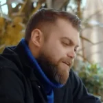 دانلود آهنگ مهیار خلیل زاده کاریزماتیک