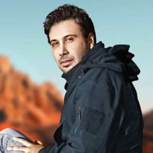 دانلود آهنگ دوست دارم نگات کنم تا که بی حال بشم