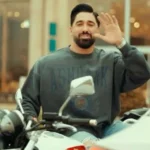 دانلود آهنگ جواد عباسی اشون باخت بیمه من روی بالش