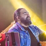 دانلود آهنگ رضا صادقی موج و صخره