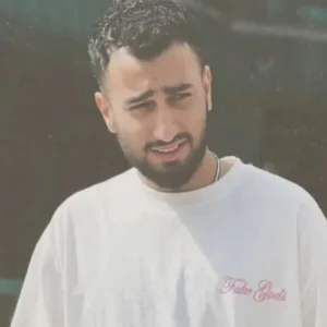دانلود آهنگ علیرضا باباجانی آمه قشنگ دلبر الان دری کنه ور