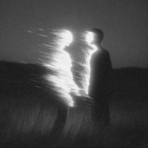دانلود آهنگ حالا که نیستم رو نقطه ضعفام دست بزار